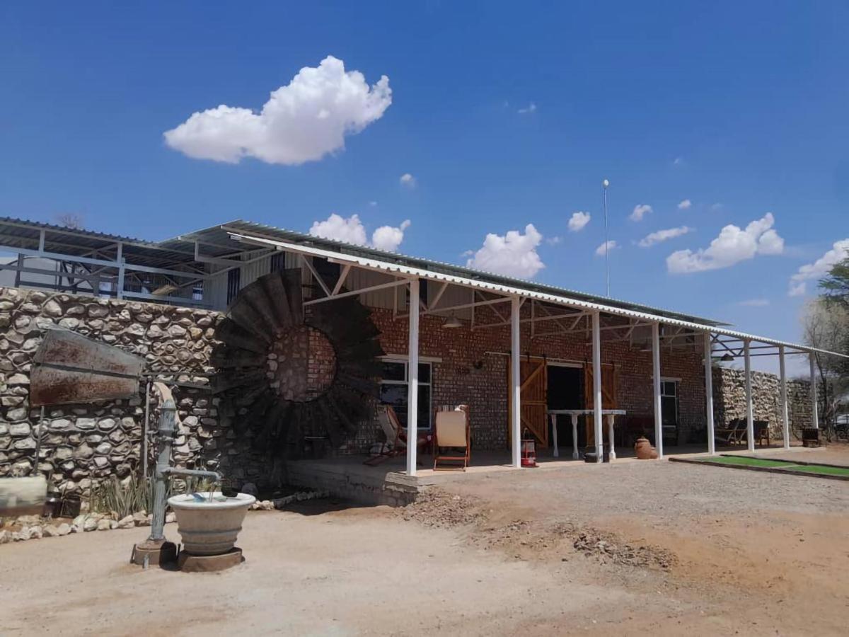 West Nest Lodge Gobabis Exteriör bild